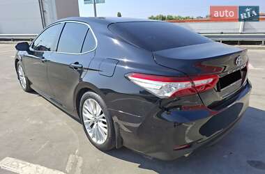 Седан Toyota Camry 2019 в 