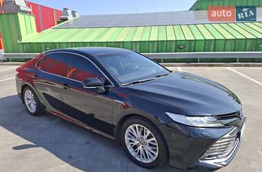 Седан Toyota Camry 2019 в 
