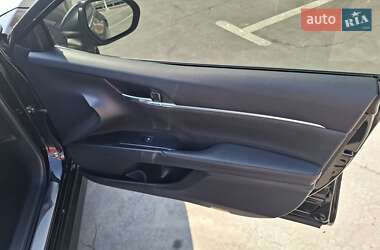 Седан Toyota Camry 2019 в 