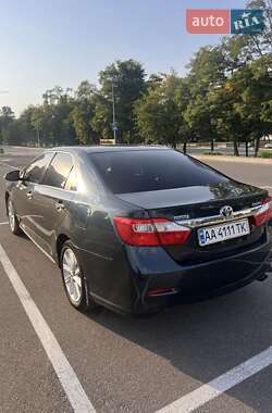 Седан Toyota Camry 2012 в 