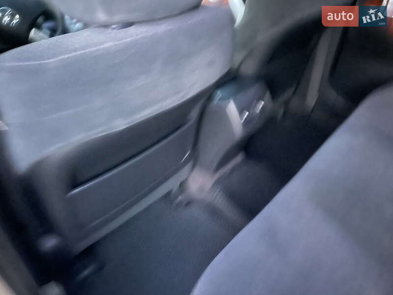 Седан Toyota Camry 2009 в Самборі