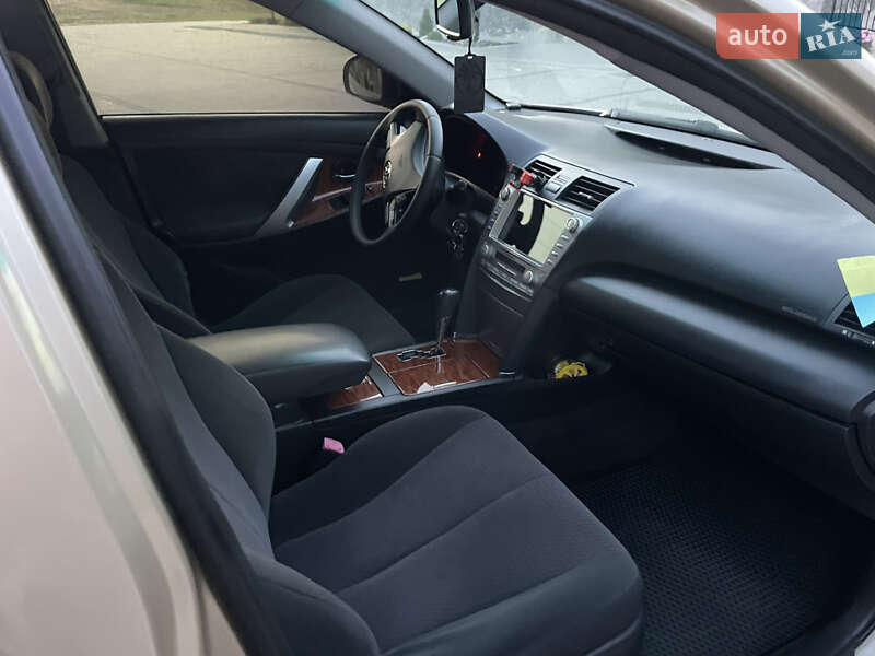 Седан Toyota Camry 2009 в Самборі