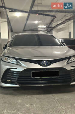 Седан Toyota Camry 2021 в Києві