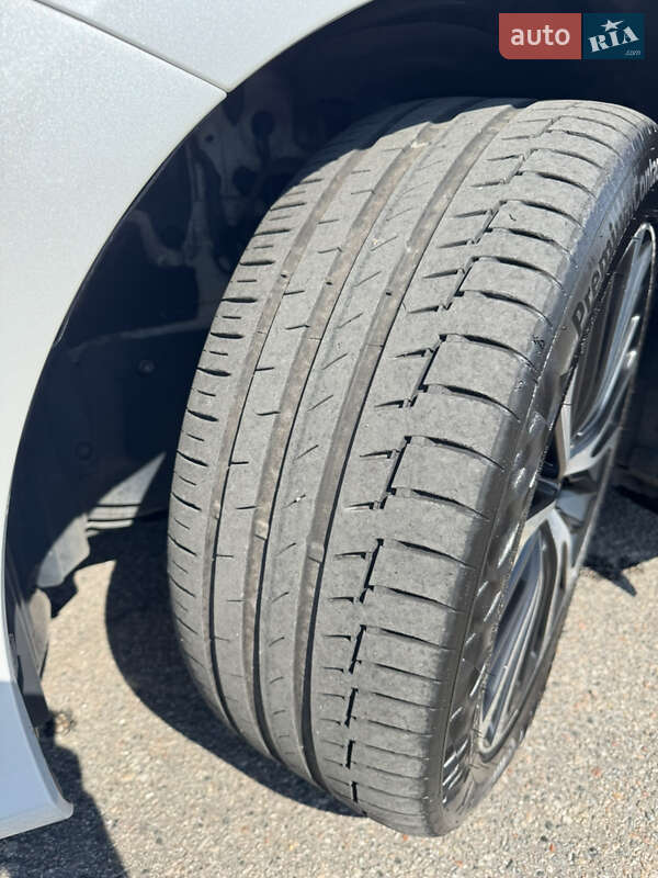 Седан Toyota Camry 2021 в Киеве