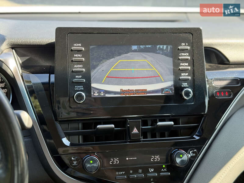 Седан Toyota Camry 2021 в Тернополе