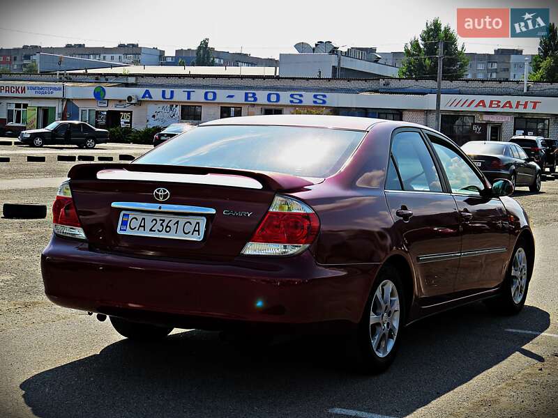 Седан Toyota Camry 2004 в Черкасах