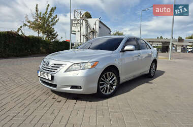 Седан Toyota Camry 2007 в 
