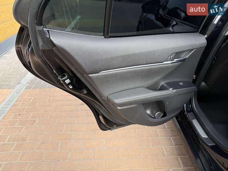 Седан Toyota Camry 2020 в Белой Церкви