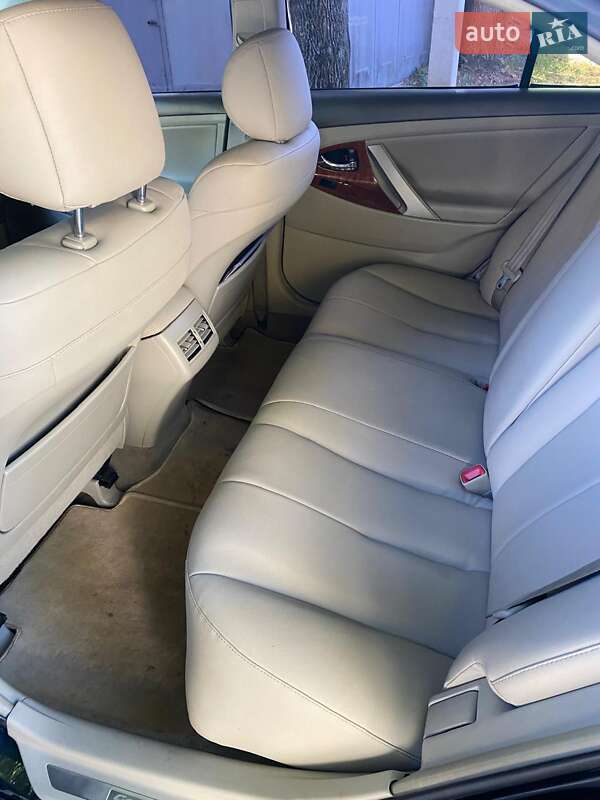 Седан Toyota Camry 2007 в Дніпрі