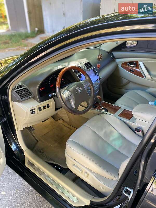 Седан Toyota Camry 2007 в Дніпрі