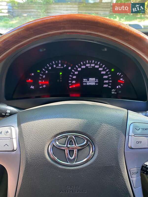 Седан Toyota Camry 2007 в Дніпрі
