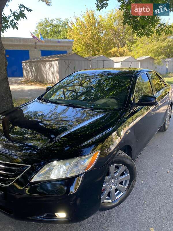 Седан Toyota Camry 2007 в Дніпрі