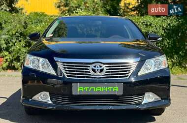 Седан Toyota Camry 2012 в 