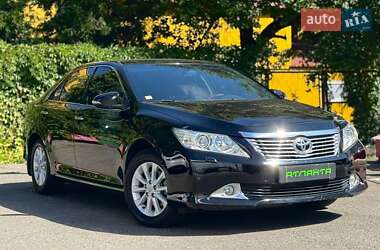 Toyota Camry 2012