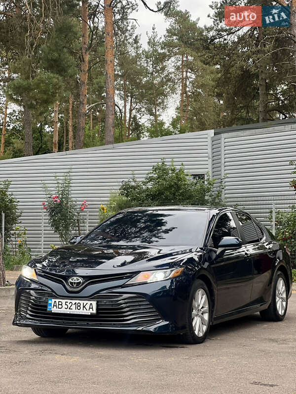 Седан Toyota Camry 2018 в Киеве фото 6 Седан Toyota Camry 2018 в Киеве