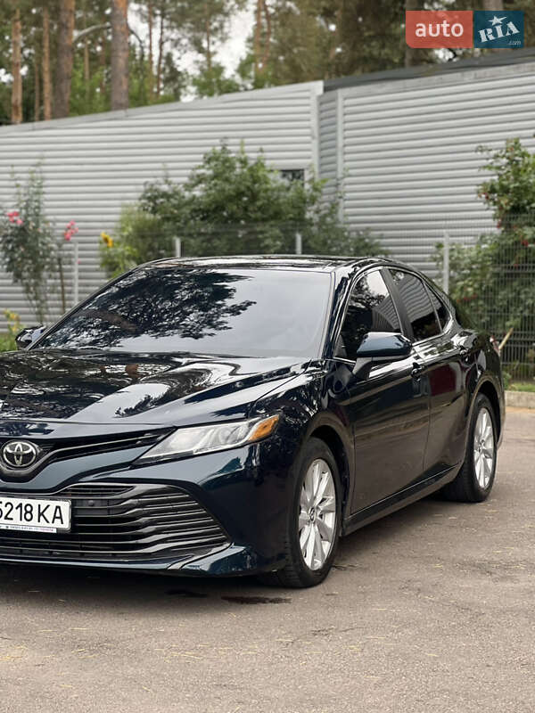Седан Toyota Camry 2018 в Киеве фото 16 Седан Toyota Camry 2018 в Киеве