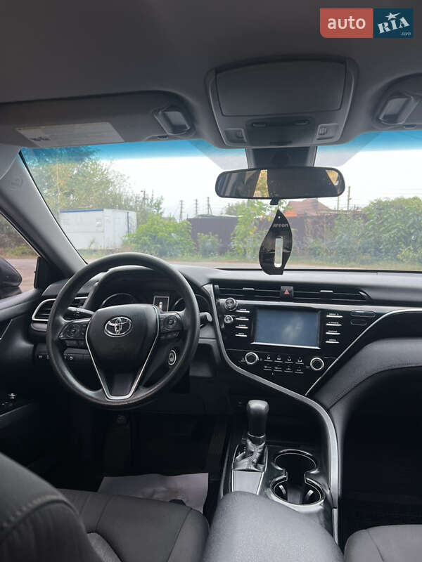 Седан Toyota Camry 2018 в Киеве фото 47 Седан Toyota Camry 2018 в Киеве