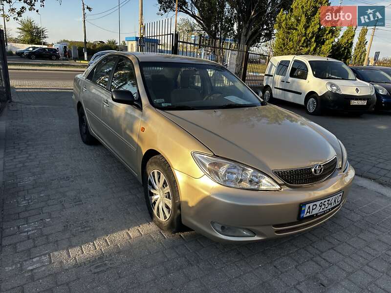 Toyota Camry 2004