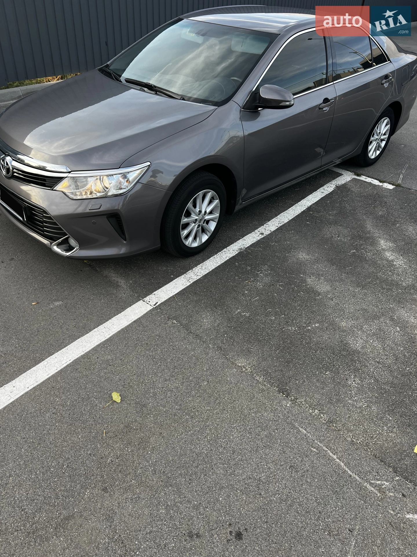 2016 Toyota Camry - мініатюра 18