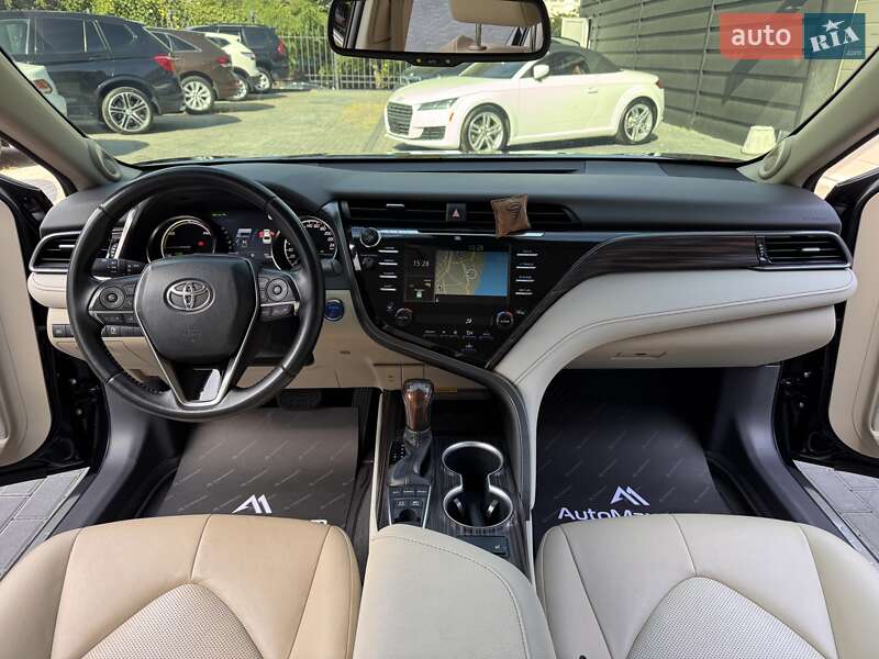 Седан Toyota Camry 2020 в Одесі