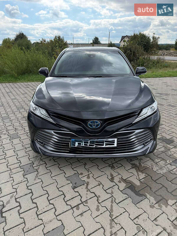 Toyota Camry 2020