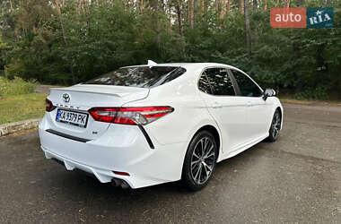 Седан Toyota Camry 2019 в 