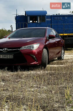 Седан Toyota Camry 2015 в Лубнах