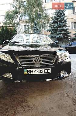 Седан Toyota Camry 2012 в Киеве