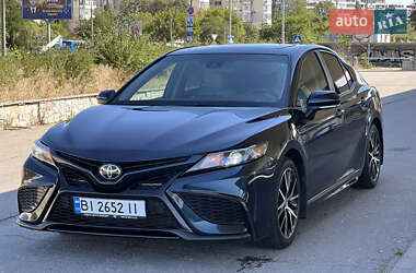 Toyota Camry 2021