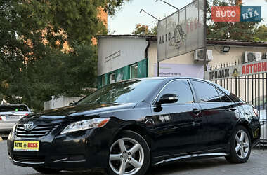 Седан Toyota Camry 2008 в Николаеве
