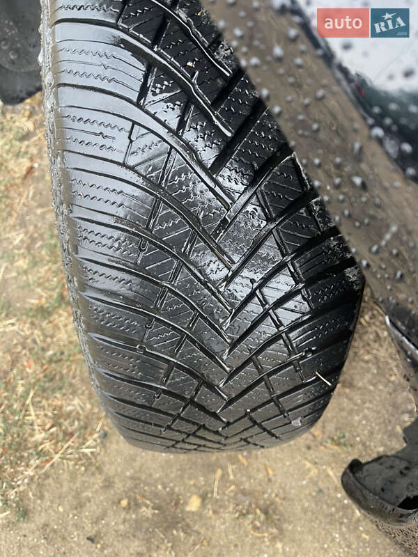 Седан Toyota Camry 2004 в Южном фото 3 Седан Toyota Camry 2004 в Южном