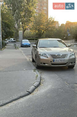 Седан Toyota Camry 2007 в Киеве