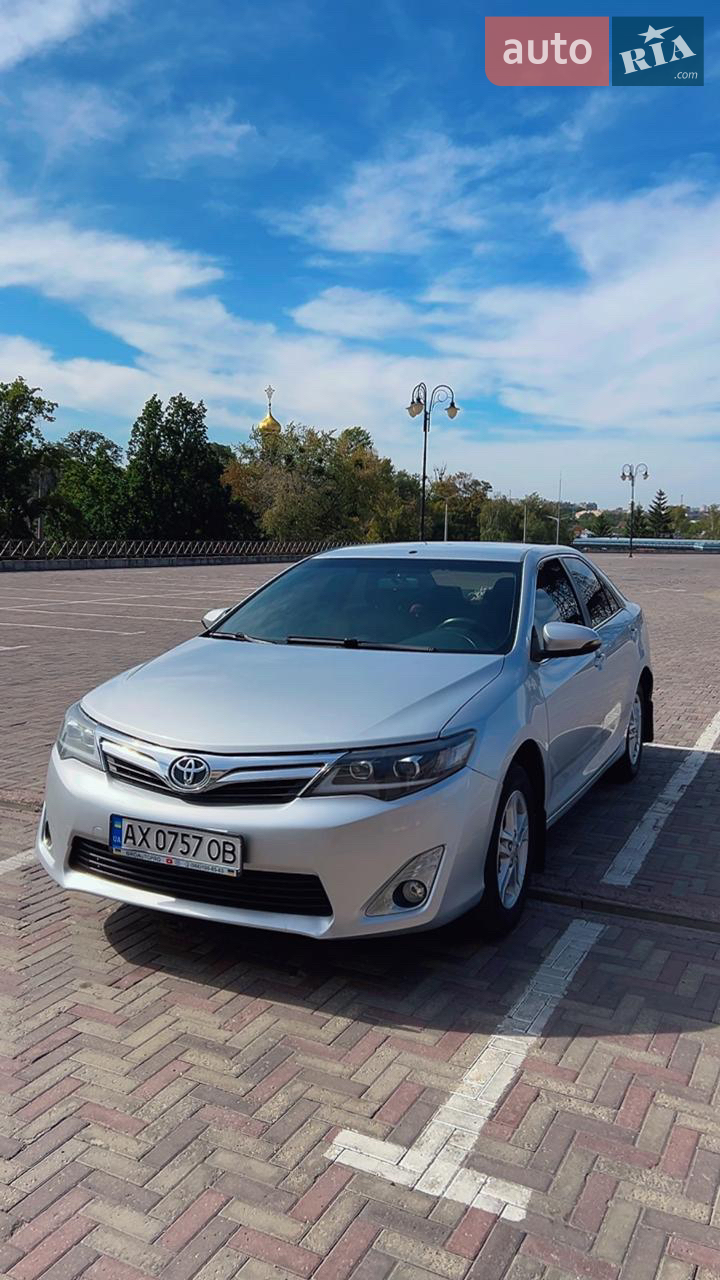 2013 Toyota Camry - мініатюра 9