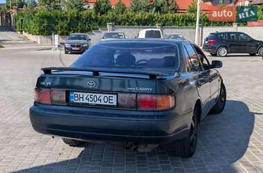Седан Toyota Camry 1994 в Ровно