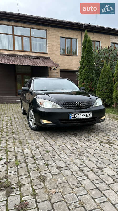 Седан Toyota Camry 2003 в Чернигове