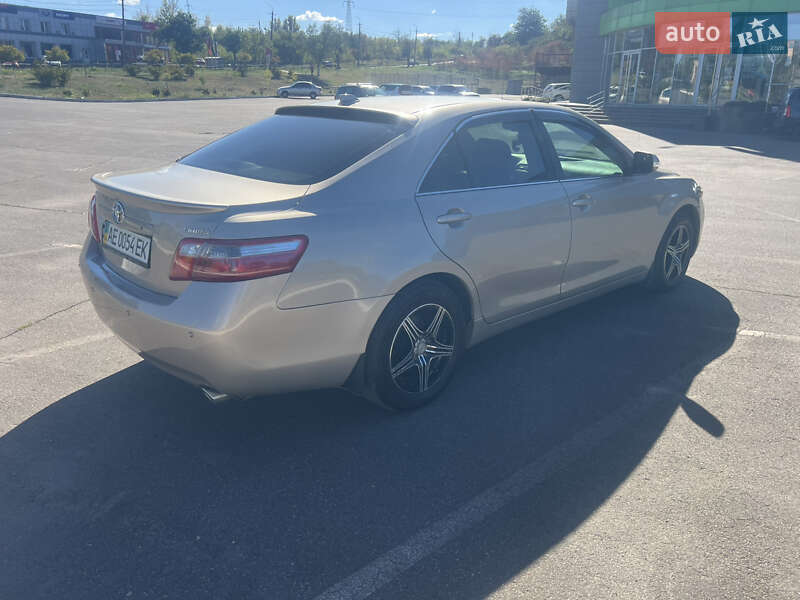 Седан Toyota Camry 2006 в Кривому Розі
