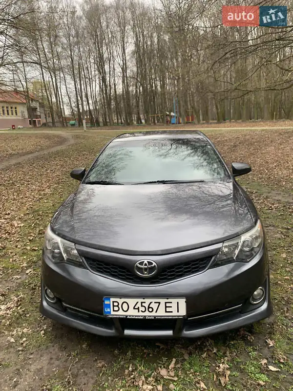 Toyota Camry 2012