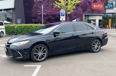 Седан Toyota Camry 2015 в 