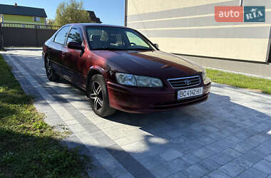 Седан Toyota Camry 2001 в Рава-Русской
