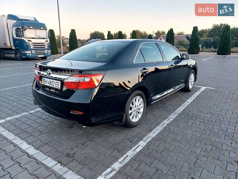 Седан Toyota Camry 2012 в Киеве фото 3 Седан Toyota Camry 2012 в Киеве