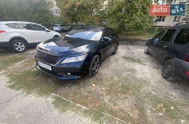 Седан Toyota Camry 2013 в Киеве