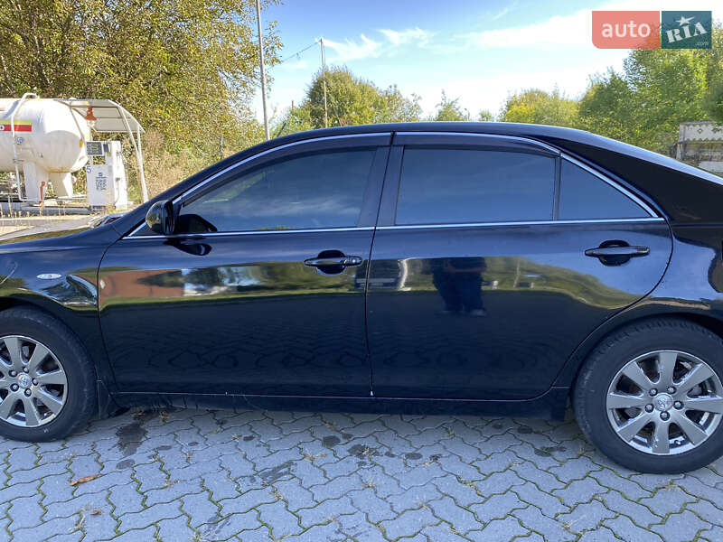 Седан Toyota Camry 2008 в Хмельницькому