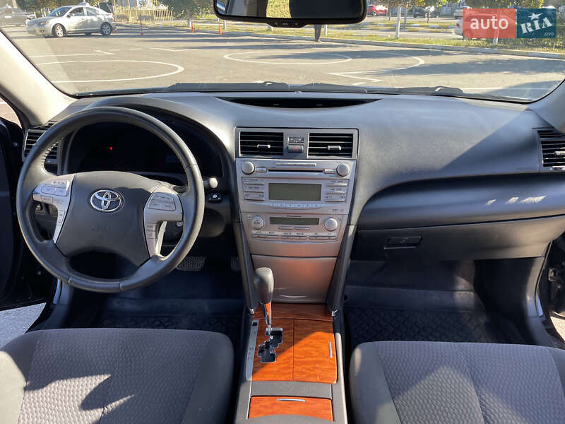 Седан Toyota Camry 2011 в Бучі