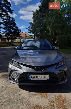 Toyota Camry 2023