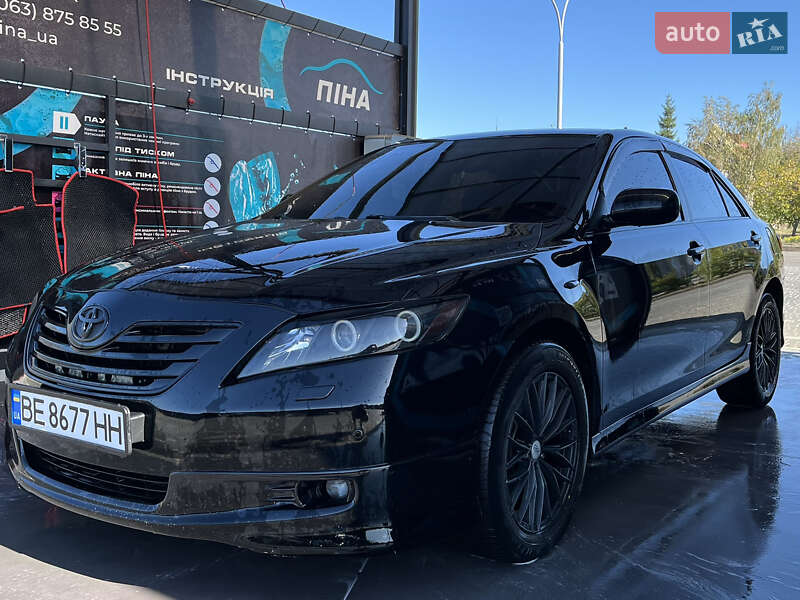 Седан Toyota Camry 2008 в Южноукраїнську