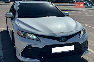 Седан Toyota Camry 2021 в Киеве