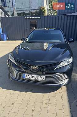 Toyota Camry 2018
