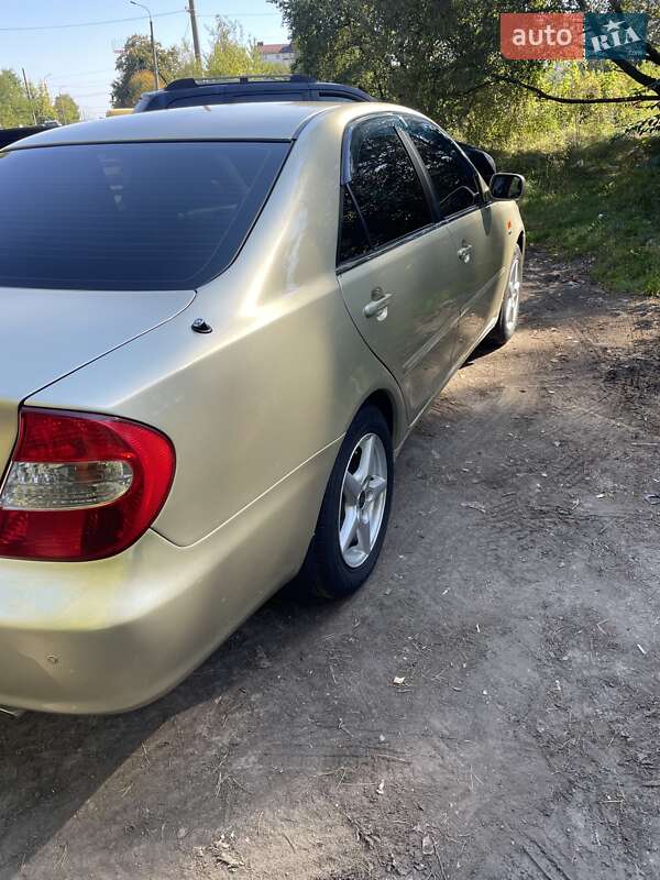 Седан Toyota Camry 2003 в Житомирі