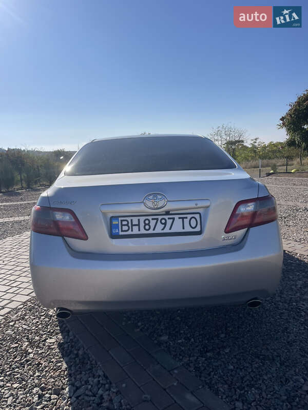 Седан Toyota Camry 2006 в Южному
