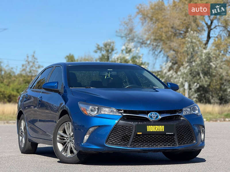 Седан Toyota Camry 2017 в Києві